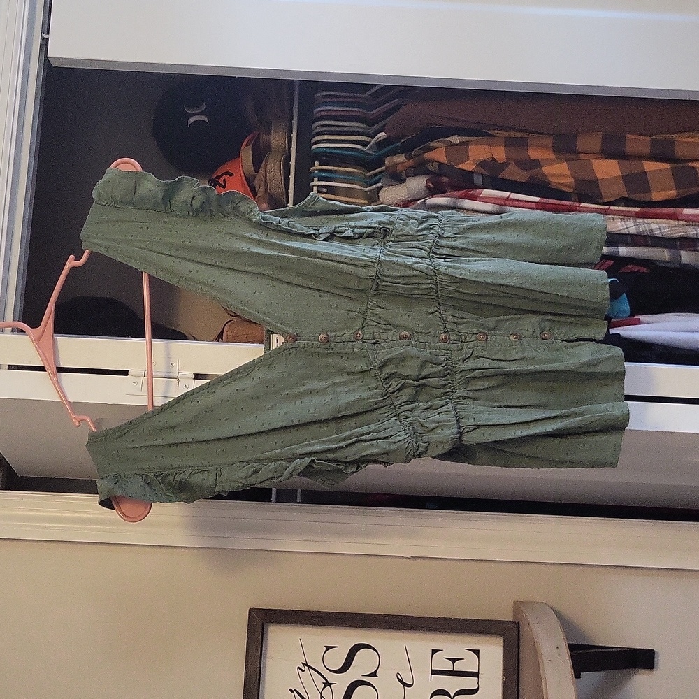 Size medium tank top
